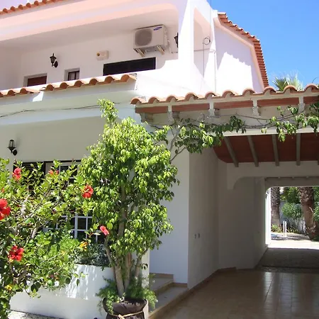 Casa Cravos Faro